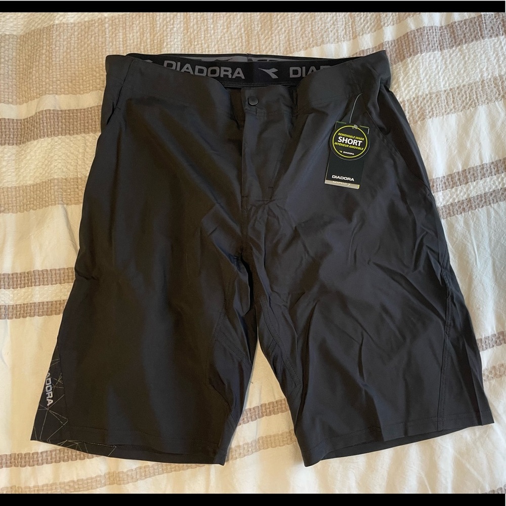 DIADORA 11” Padded Commuter Cycling Shorts
